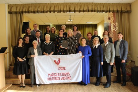 Nemakščiams įteikta 2022 m. mažosios kultūros sostinės vėliava