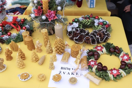 Įvyko pirmoji Raseinių rajono kaimo bendruomenių Kalėdų mugė