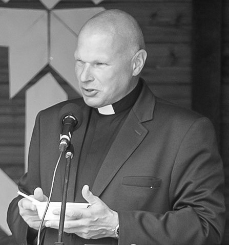 Netektis. Mirė Nemakščių Švč. Trejybės parapijos klebonas kunigas Arūnas Bladžius