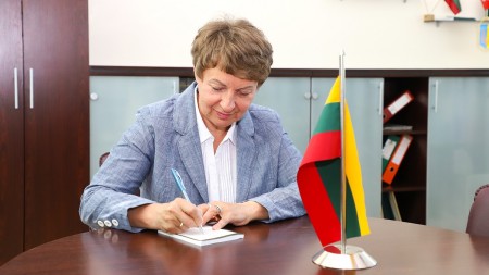 Raseinių-Kėdainių apygardos rinkimų komisijos pirmininkei suteikti įgaliojimai