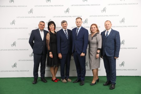 Raseinių rajono savivaldybės atstovai dalyvavo „Auksinių krivulių“ apdovanojimuose