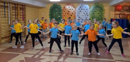 Prie iniciatyvos „Matau tave“ prisijungė ir Raseinių lopšelio-darželio ,,Liepaitė“ vaikai