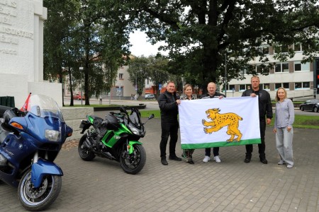 Raseinių vėliava plazdės „Mototurizmo ralyje 2025“