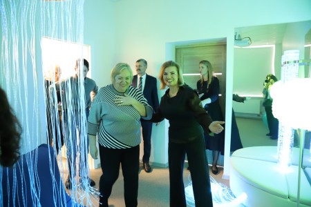 Raseiniuose duris atvėrė šiuolaikiška sensorinė erdvė mokinių emocinei savijautai gerinti