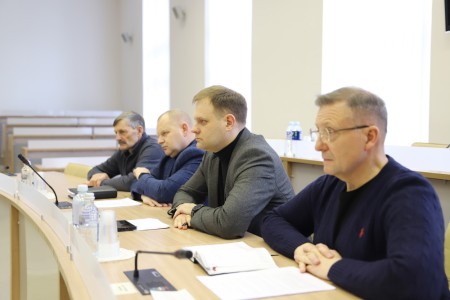 Savivaldybės vadovai inicijavo susitikimą su Raseinių ligoninės pacientus maitinančios įmonės atstovais