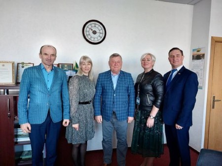 Savivaldybės vadovai lankėsi Radviliškio rajono savivaldybėje 
