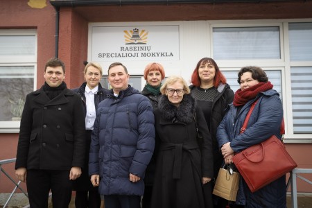  Raseiniuose apsilankę Švietimo, mokslo ir sporto ministerijos atstovai: specialioji mokykla gali tapti metodiniu regioniniu centru