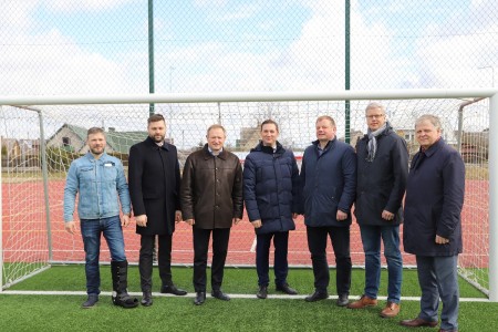 Susitikime su Seimo ir Vyriausybės atstovais aptartos baseino Raseinių mieste statybos