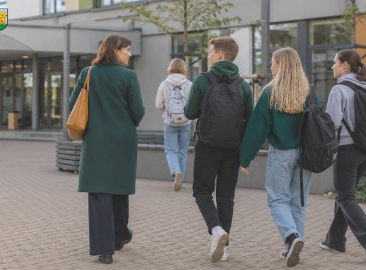 Savivaldybės švietimo įstaigų vaikai, mokiniai ir darbuotojai apdrausti nuo nelaimingų atsitikimų