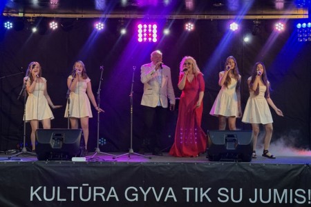 Paliepiuose suskambo Lietuvos radijo šimtmečiui skirta šventė