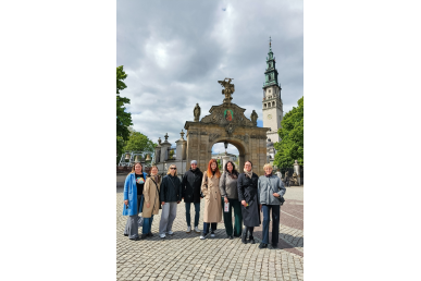 0006_5-maloniu-kelio-komanda-prie-jasna-goros-vienuolyno_1747288292-46659c781b9198289726d83a55ed00cb.jpg